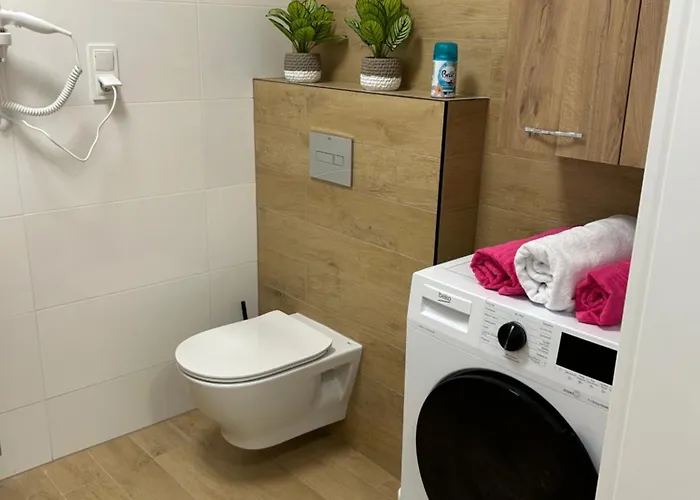 Apartment Nowy Golisza 6 *